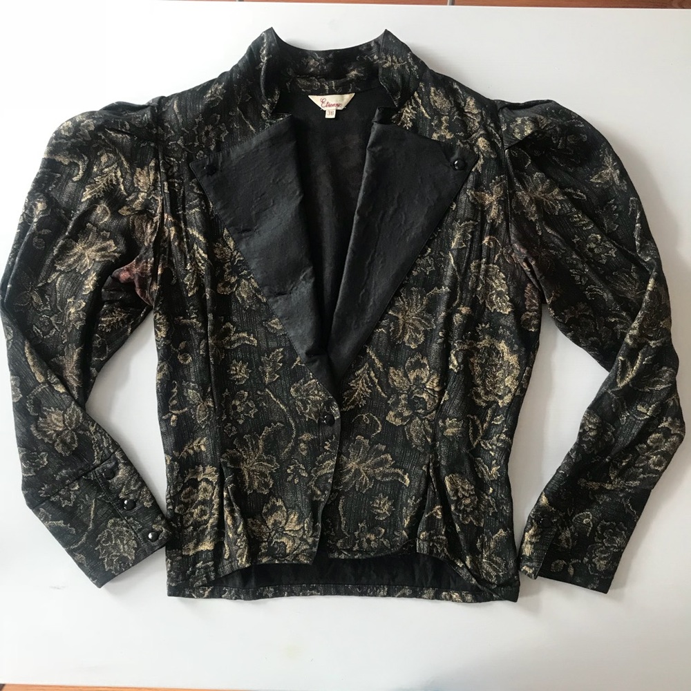 Blouse Black Gold Flowers Cap Sleeves size M